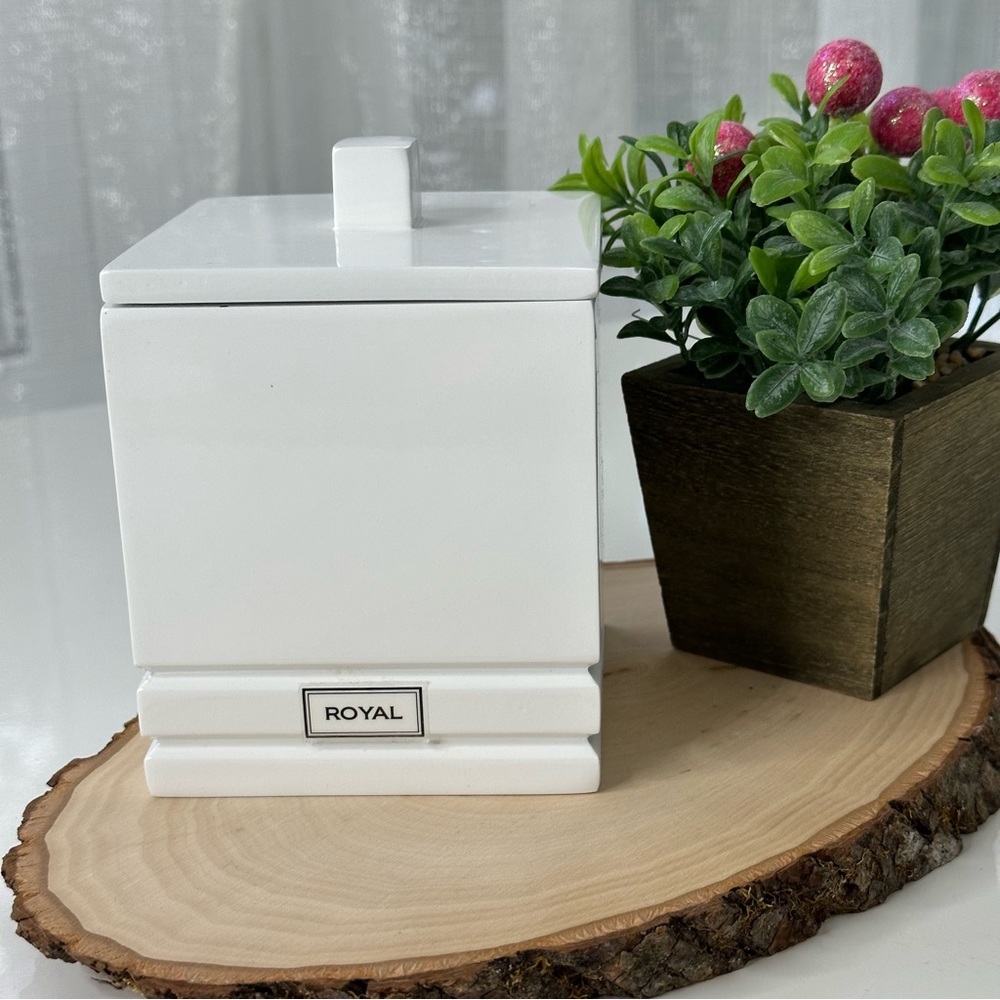 ROYAL multi purpose container BATHROOM VANITY any room storage WHITE with lid - Picture 7 of 8